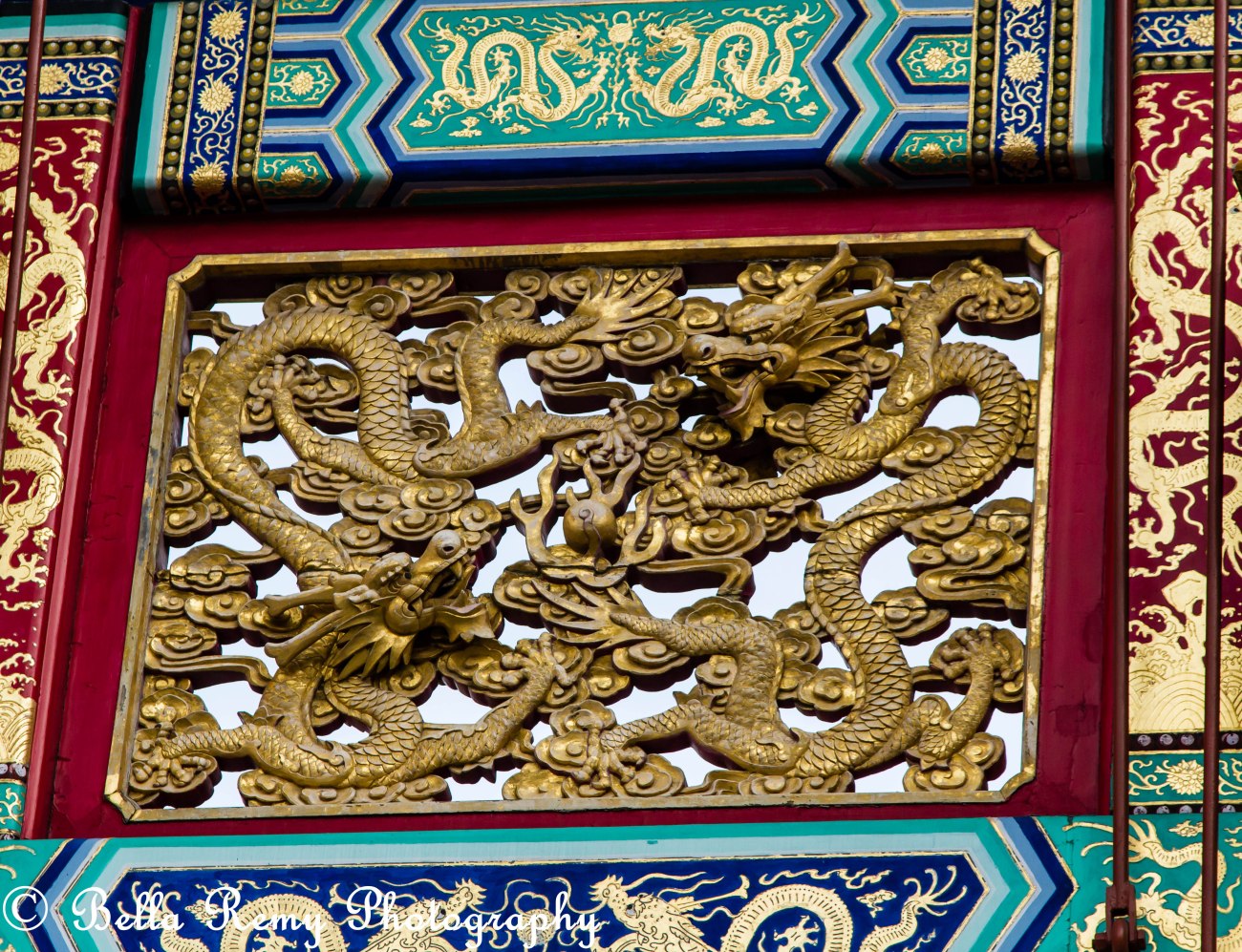 Gate into China Town